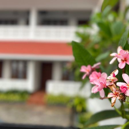 Buddha Beach Hotel Kovalam Luaran gambar