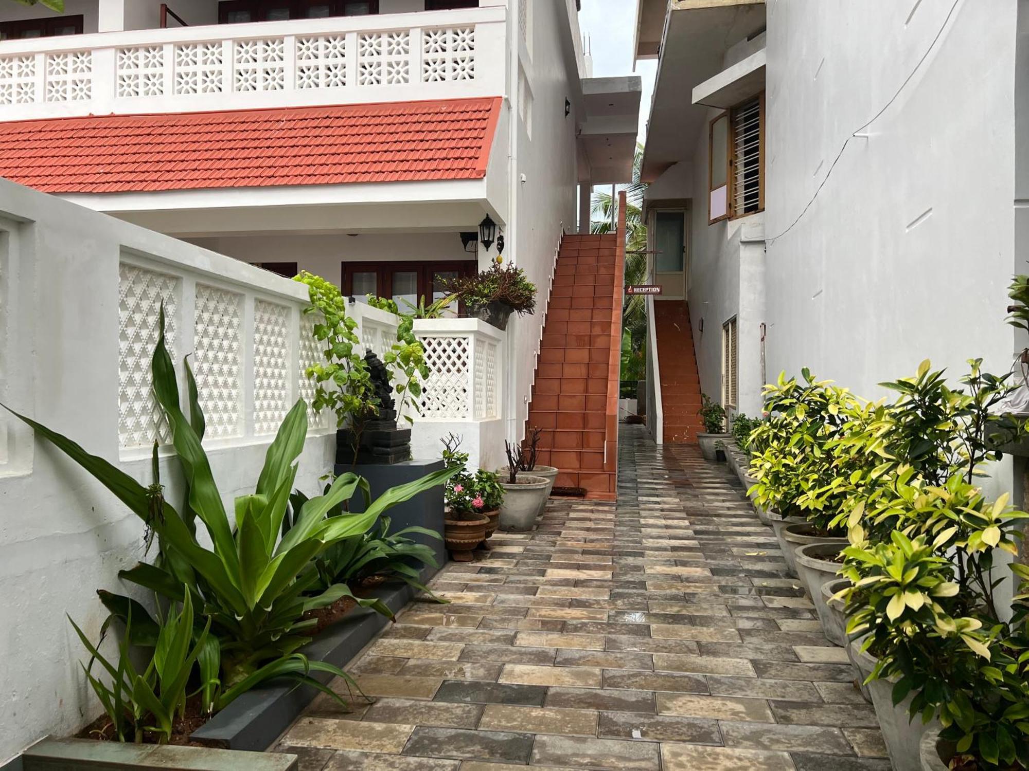Buddha Beach Hotel Kovalam Luaran gambar