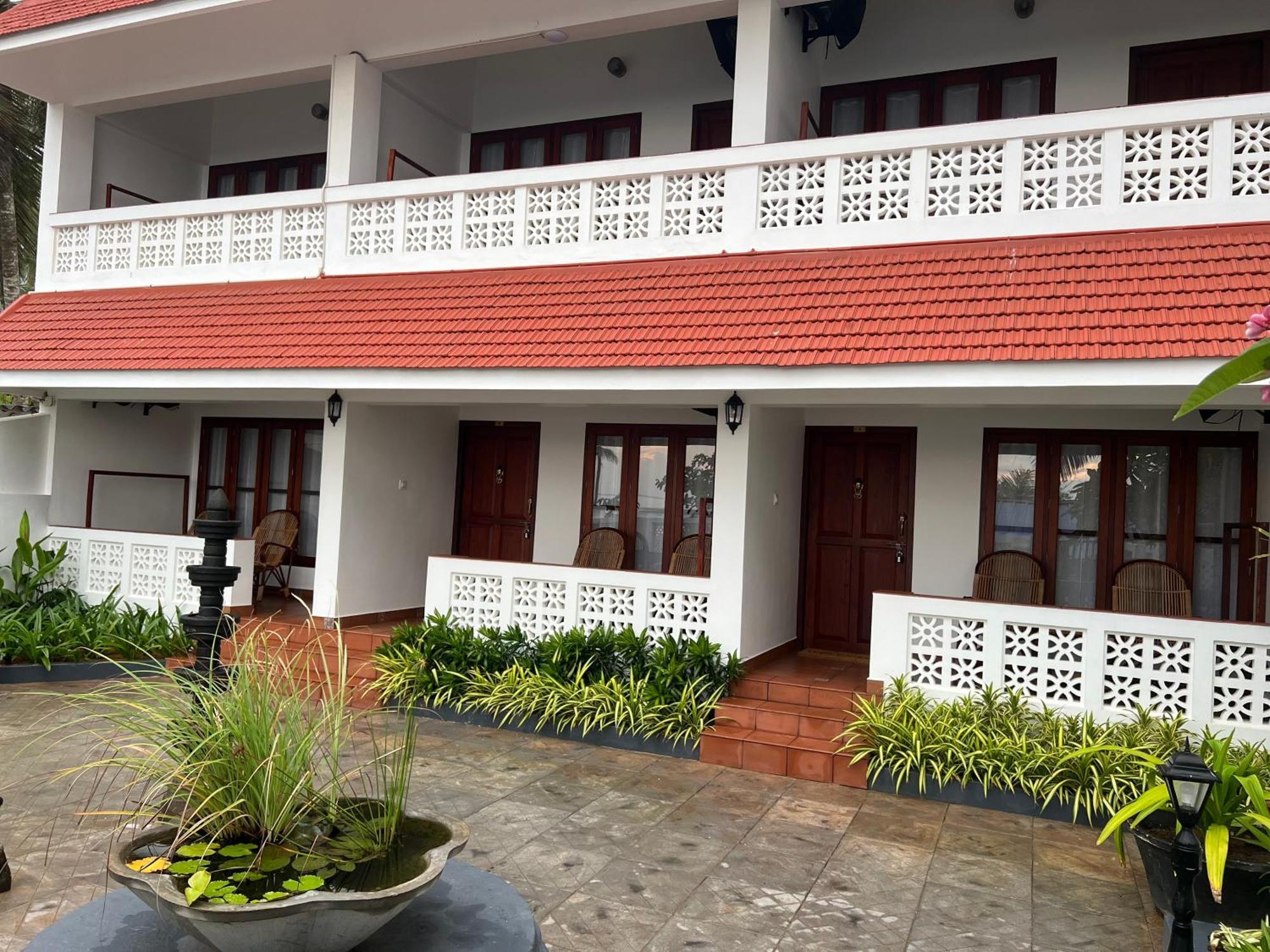 Buddha Beach Hotel Kovalam Luaran gambar